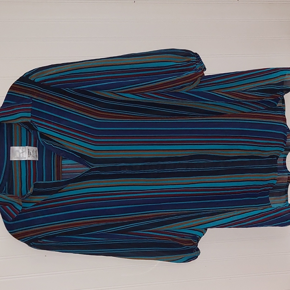 Beautiful women's sheer half sleeve blouse